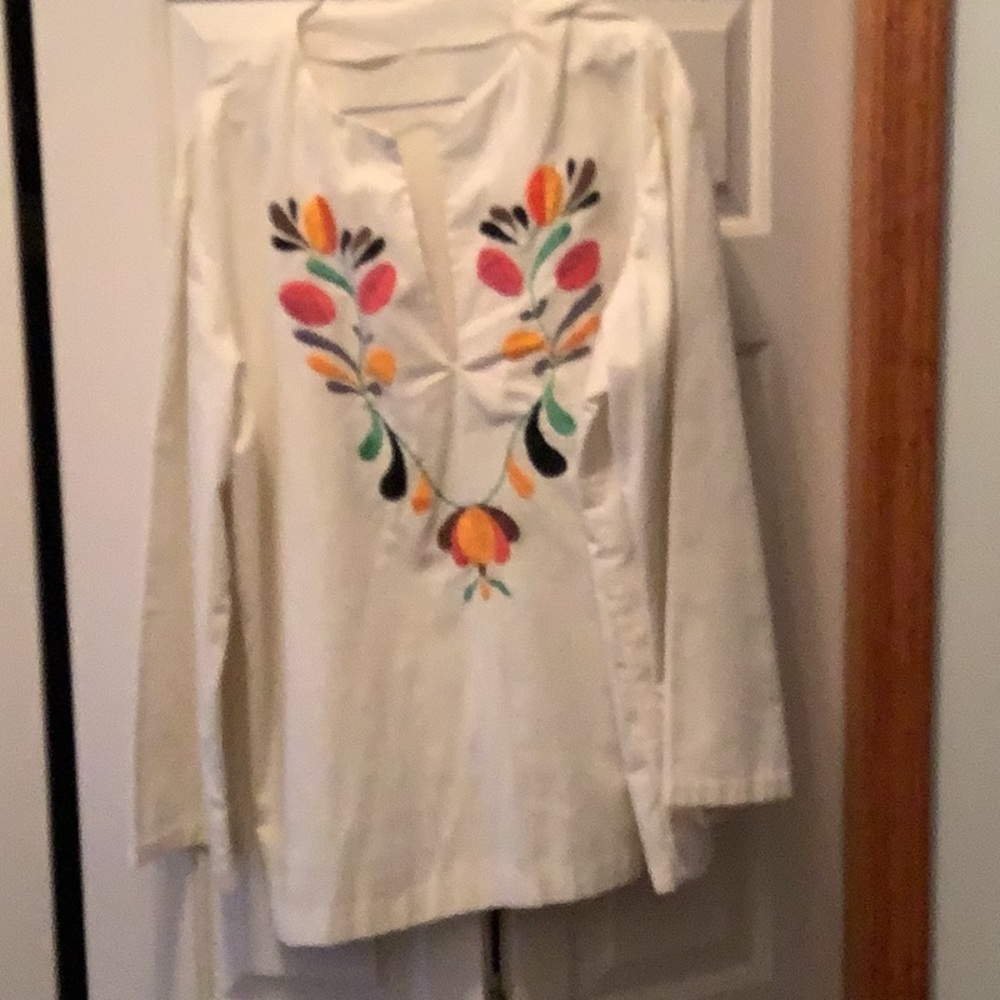 Handmade Men’s shirt from 1977 by my wife. 17” at shoulders 20”sleeves 30” long